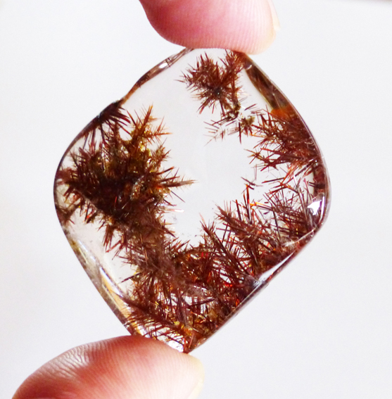 quartz with reddish brown multi-branched needles