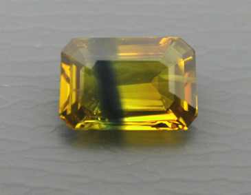 yellow sapphire with a blue stripe - tricolor sapphire