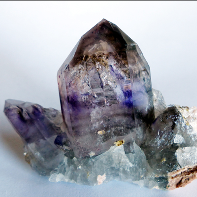 amethyst-smoky quartz with enhydro