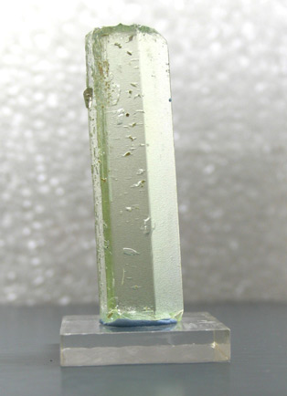 green beryl doubly terminated crystal
