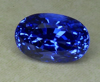 unheated oval sapphire from madagascar